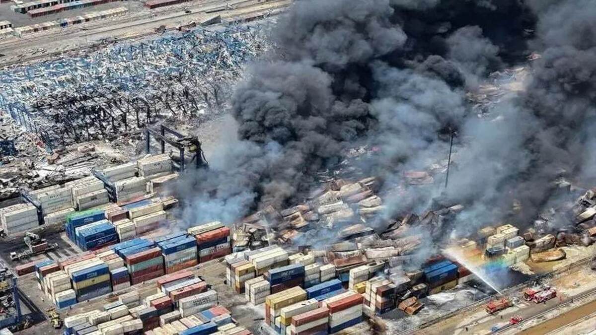 عملیات جست‌و‌جو در بندر شهید رجایی ادامه دارد