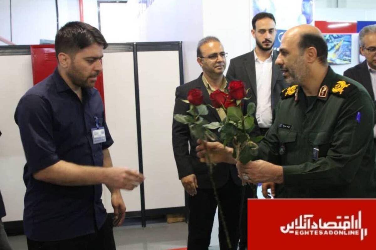 ضرورت تقویت توان اقتصادی کشور/ دشمن درصدد القاء روحیه ناامیدی و خودتحقیری درجامعه است