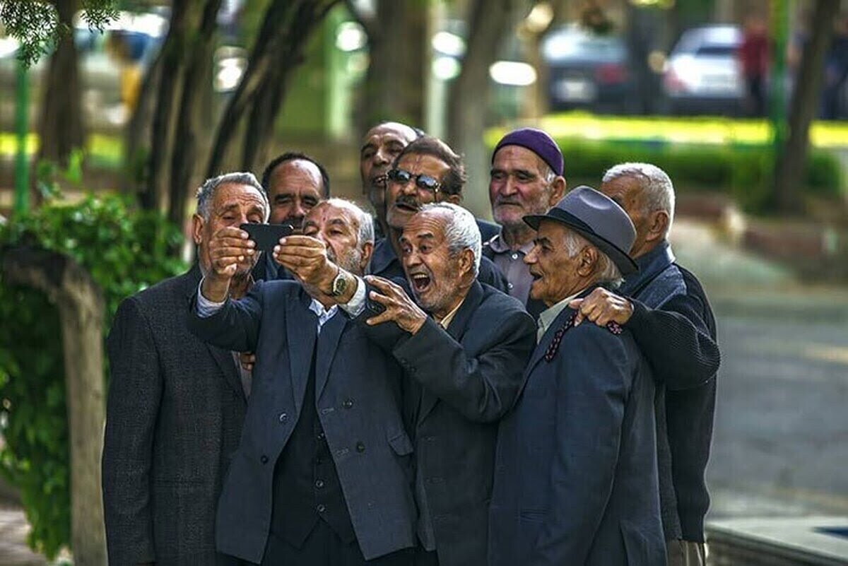سازمان بهزیستی: ۱۲ تا ۱۵ درصد سالمندان ایرانی تنهایی زندگی می‌کنند
