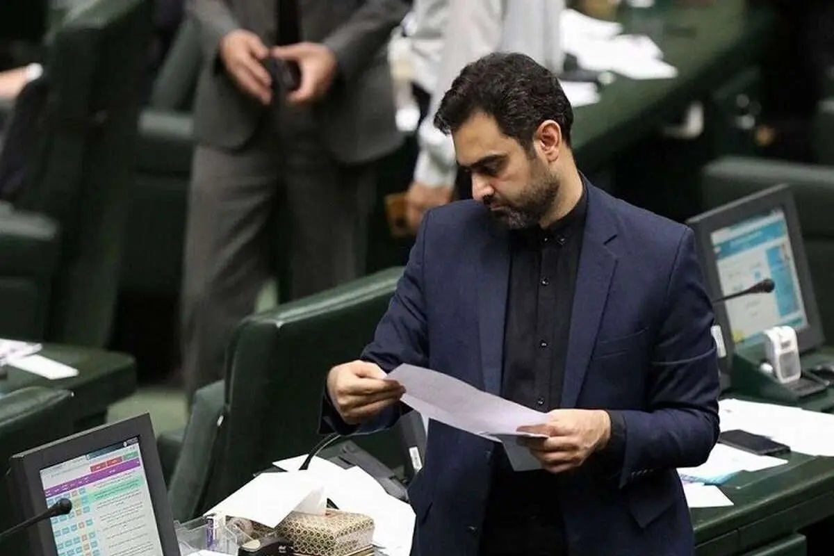 انتقاد یک امام جمعه از مشاور جلیلی: این جنس انقلابی‌نماها، ایران را ملک طلق خودمی‌دانند