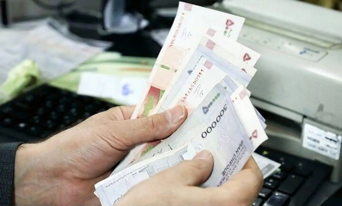 سورپرایز ویژه دولت پزشکیان/عیدانه ۲ میلیون تومانی برای این افراد واریز می‌شود