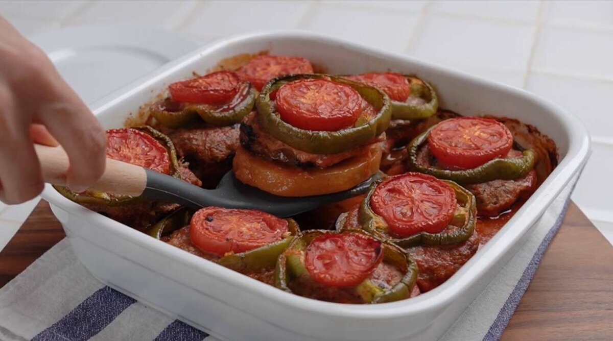 طرز تهیه خوراک گوشت و بادمجان ترکیه‌ای بسیار لذیذ