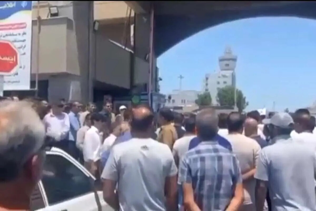 تجمع اعتراضی لنج‌داران بوشهری + فیلم