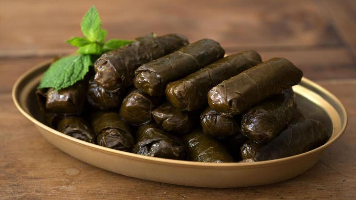 طرز تهیه “دلمه برگ مو” خوشمزه + نکات تکمیلی