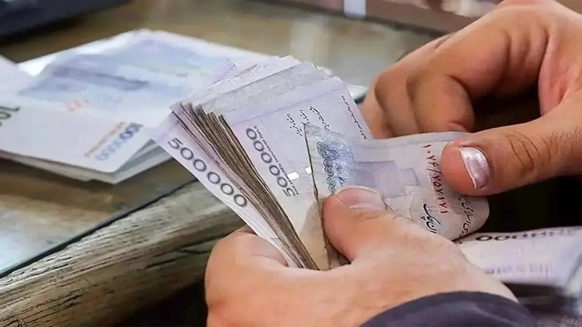 بررسی دغدغه دولت درباره پرداخت حقوق کارمندان