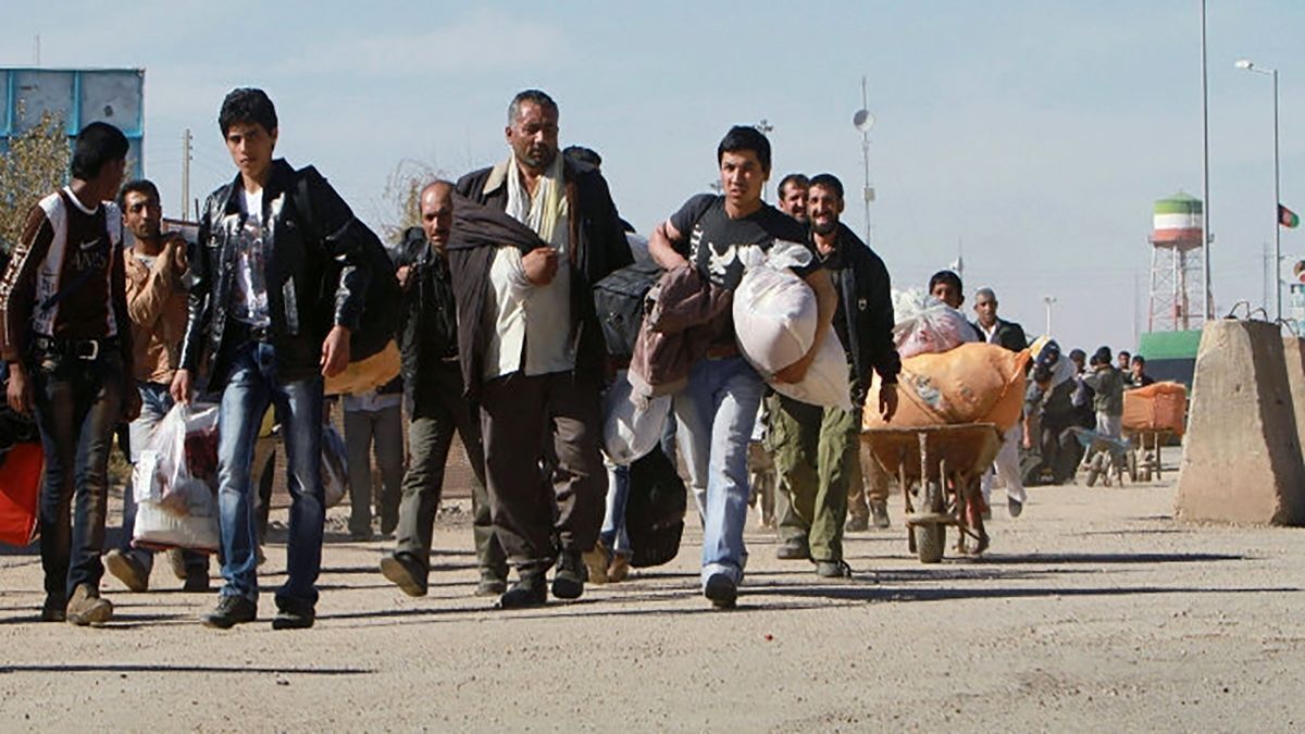 اخراج یک میلیون تبعه غیرمجاز افغان از کشور در دولت چهاردهم