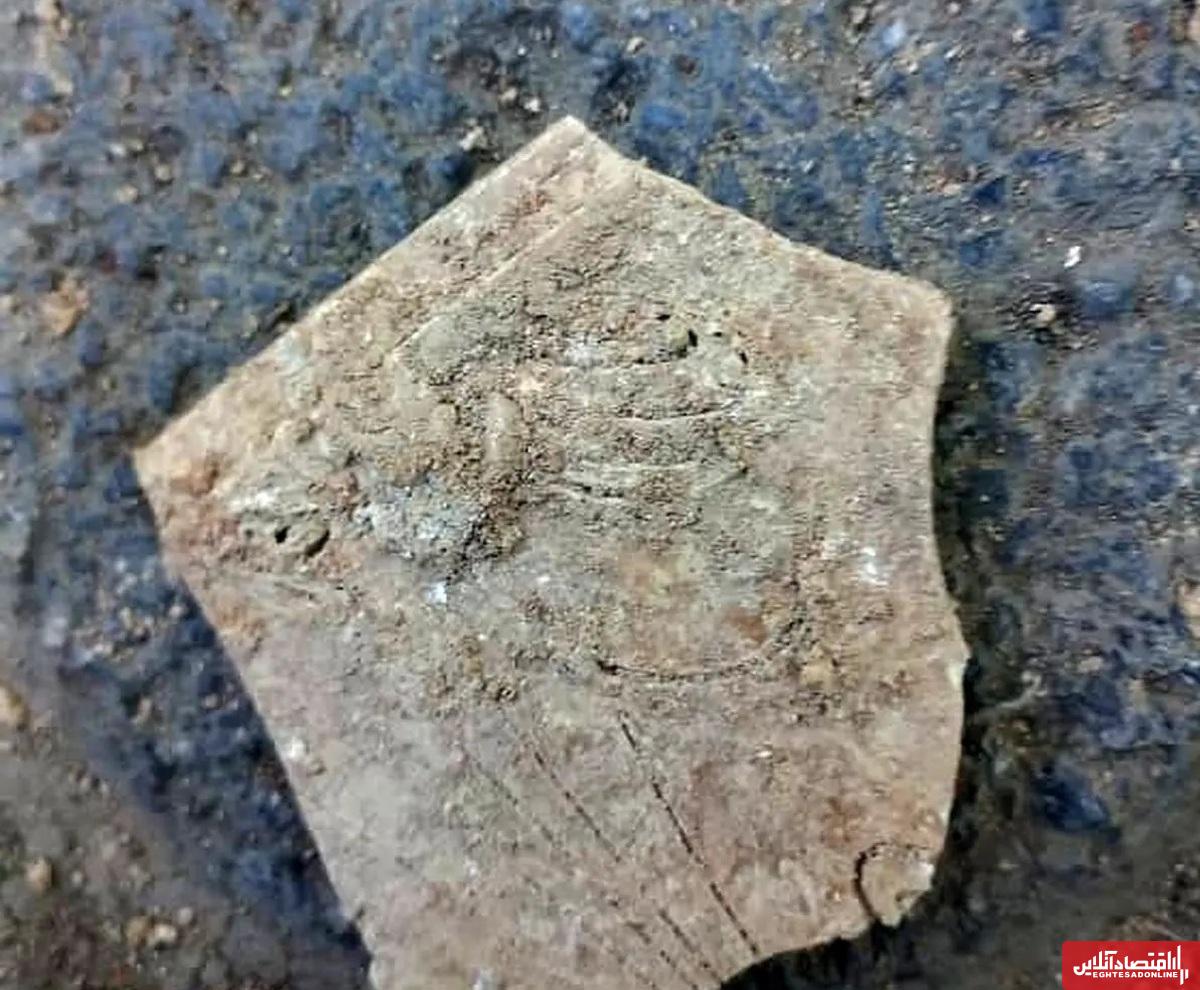 کشف اشیای باستانی در محوطه خیابان چهارباغ اصفهان/میراث‌فرهنگی مانع ادامه عملیاتشد