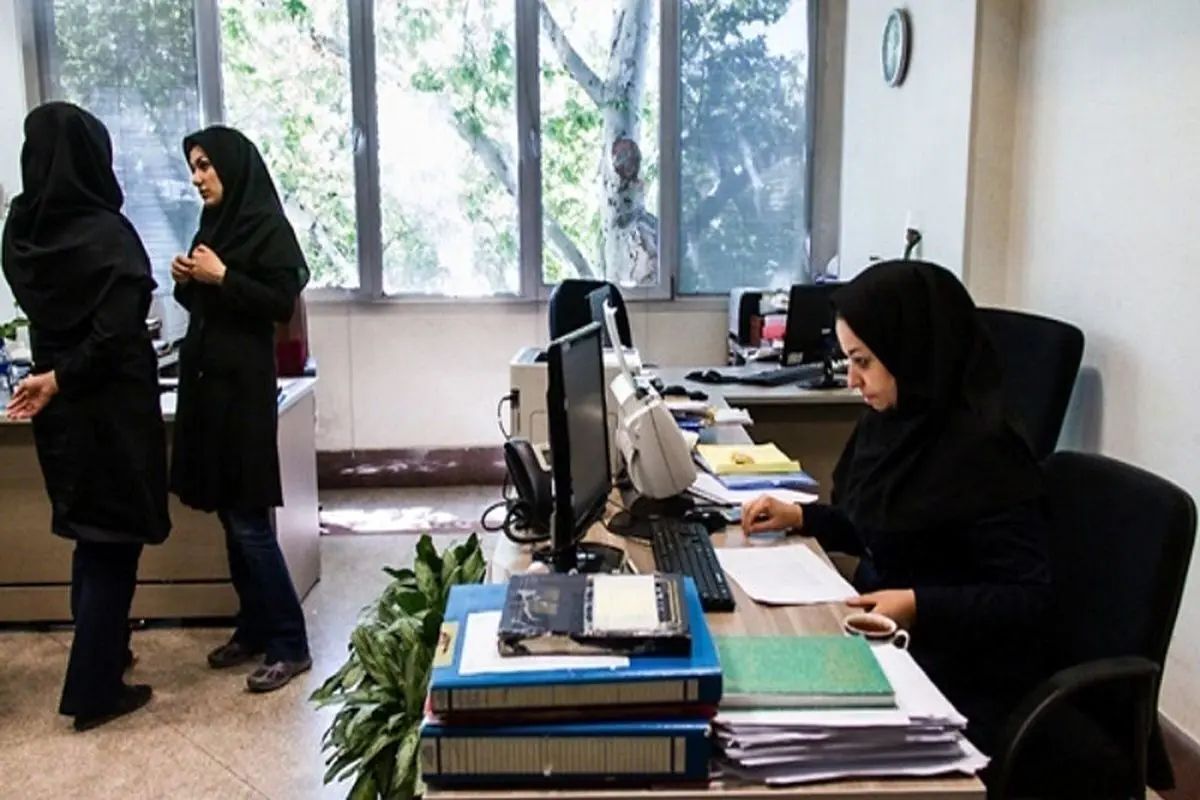 خبر خوش دولت/ این کارمندان بن کارت رفاهی می‌گیرند