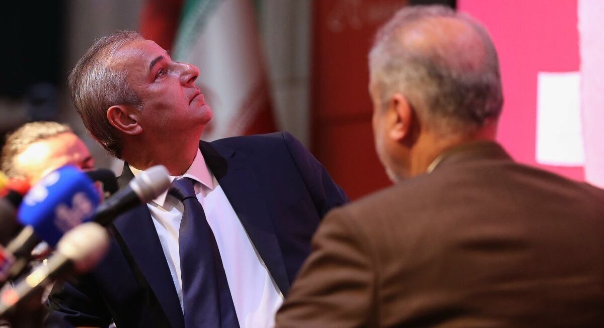کارتال از سفر به تهران منصرف شد
